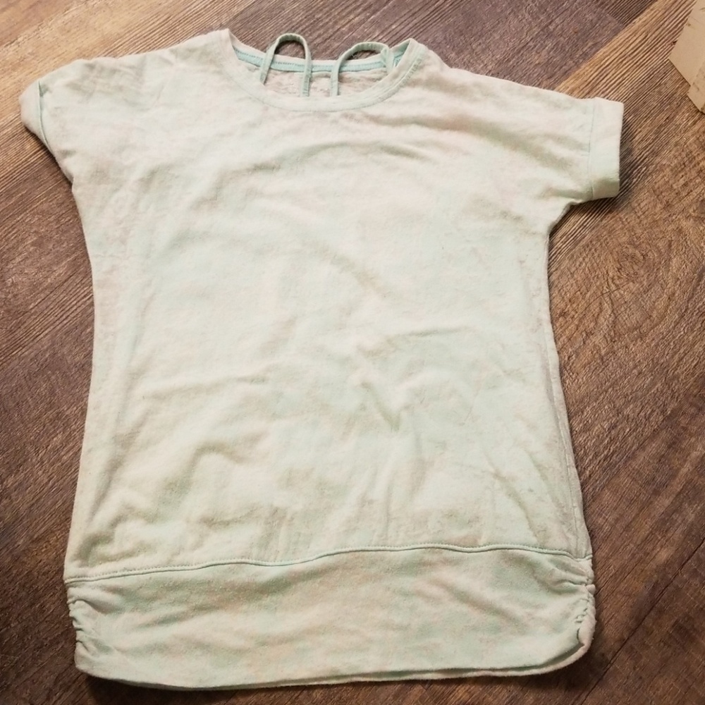 Girls tshirt